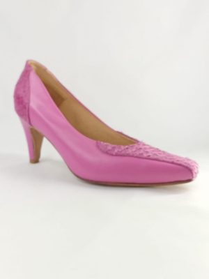 Stiletto Gloria.